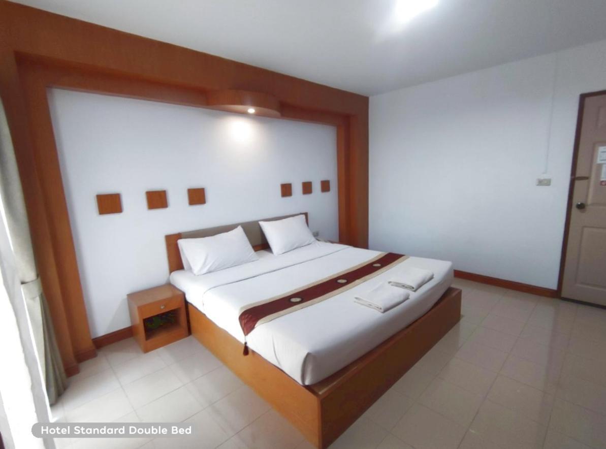 Areena Resort And Hotel 우따라딧 외부 사진