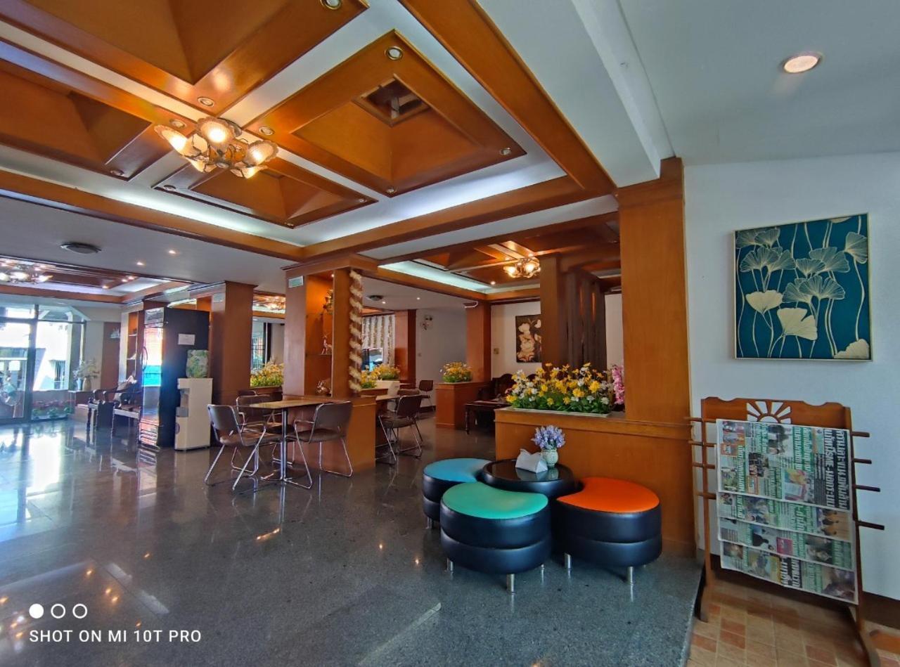 Areena Resort And Hotel 우따라딧 외부 사진
