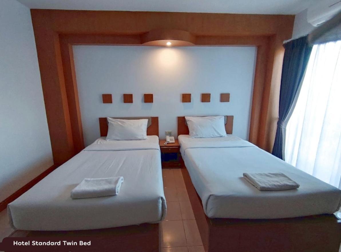 Areena Resort And Hotel 우따라딧 외부 사진