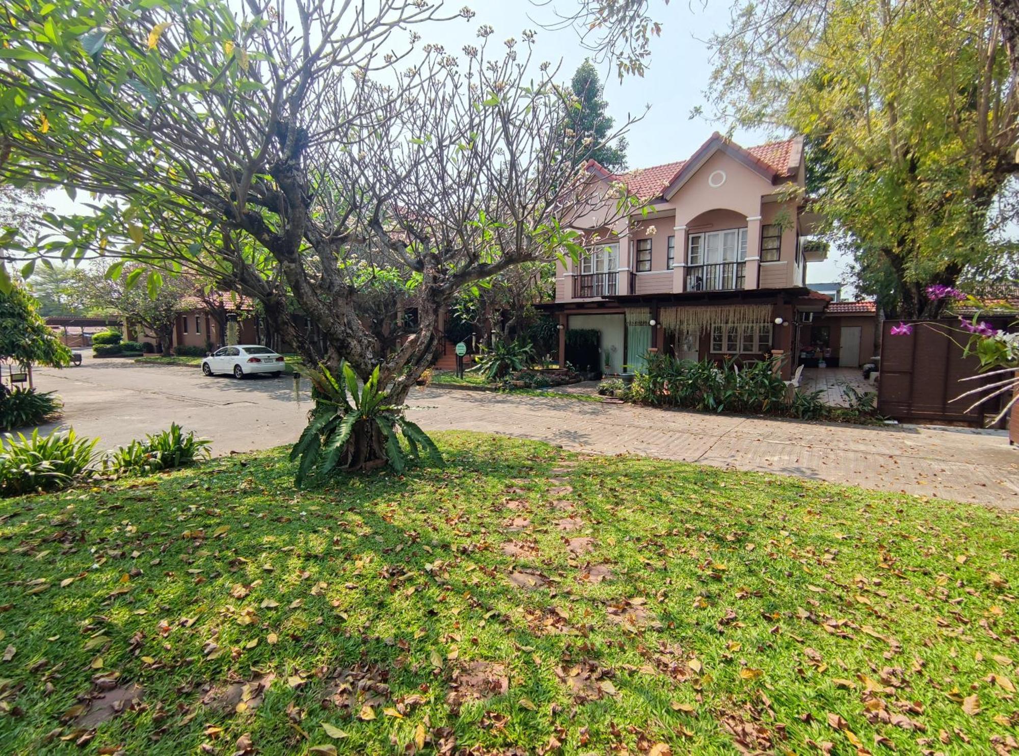 Areena Resort And Hotel 우따라딧 외부 사진