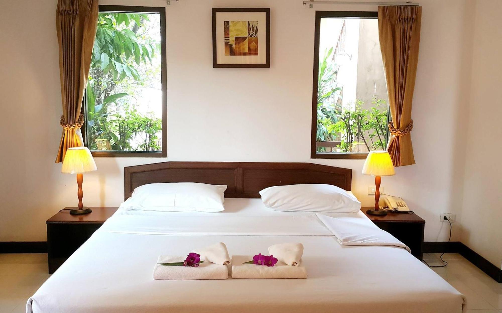 Areena Resort And Hotel 우따라딧 외부 사진